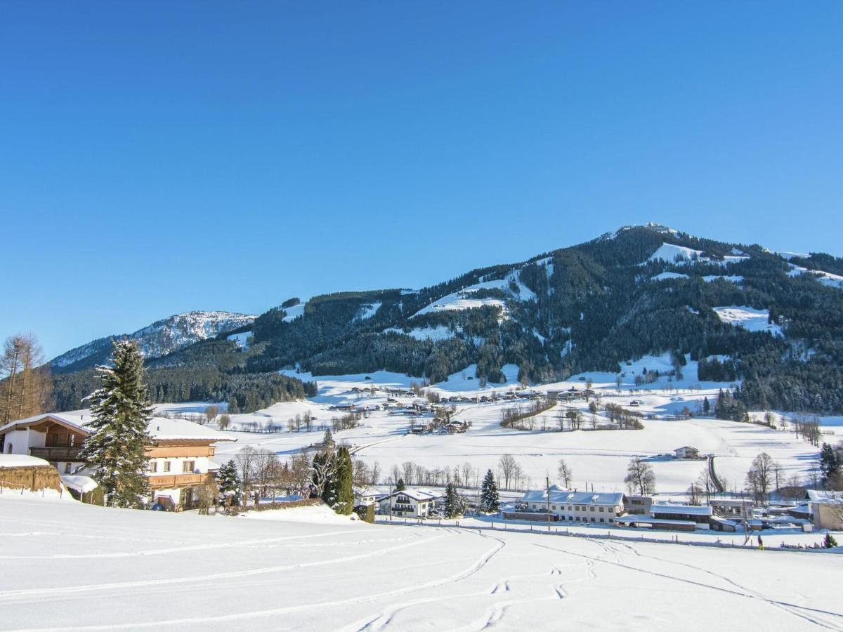 Luxurious Holiday Home With Terrace In Tyrol Brixen im Thale Esterno foto
